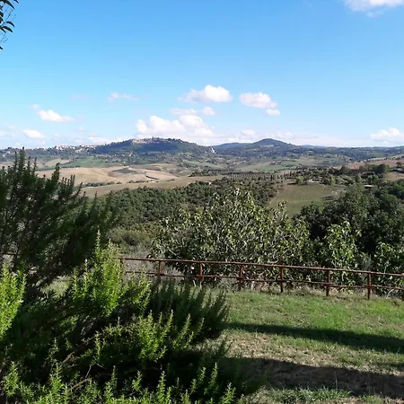 Mulinello, View Of Montepulciano Ferienhaus Montefollonico